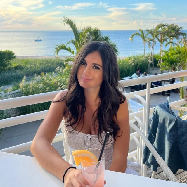 Advisor - Brooke Weinreb