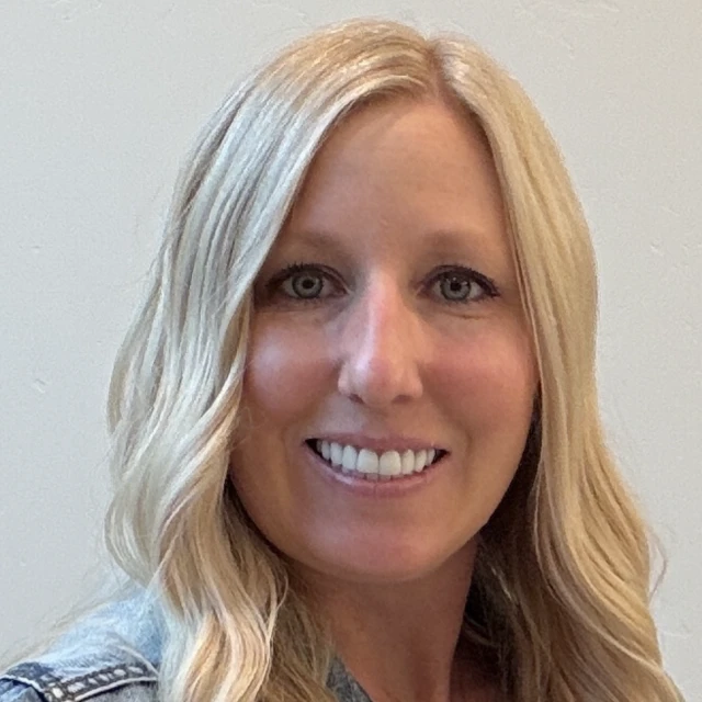 Advisor - Hillary Shanes