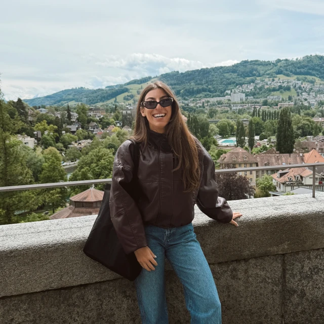 Advisor - Shelby Dubin