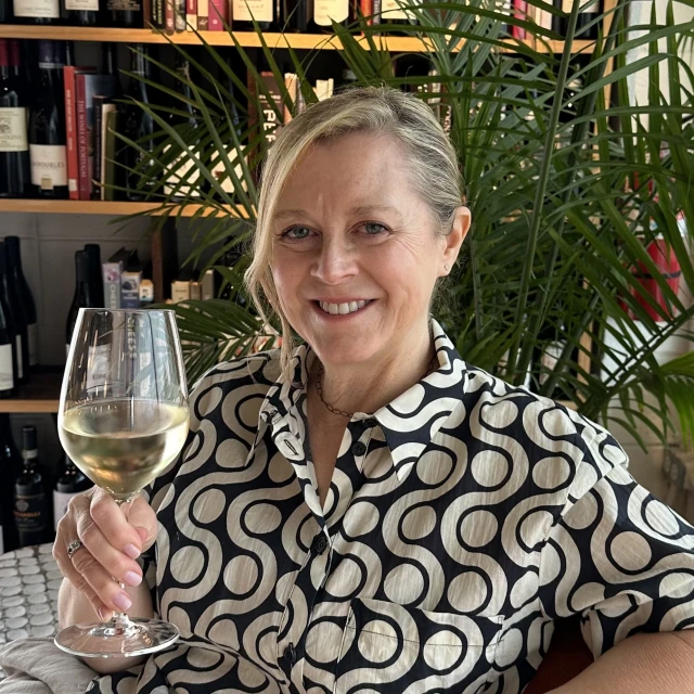 Advisor - Machelle DeRon