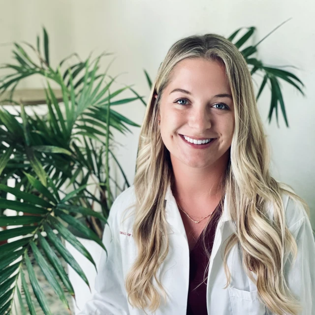 Advisor - Amanda Lenart