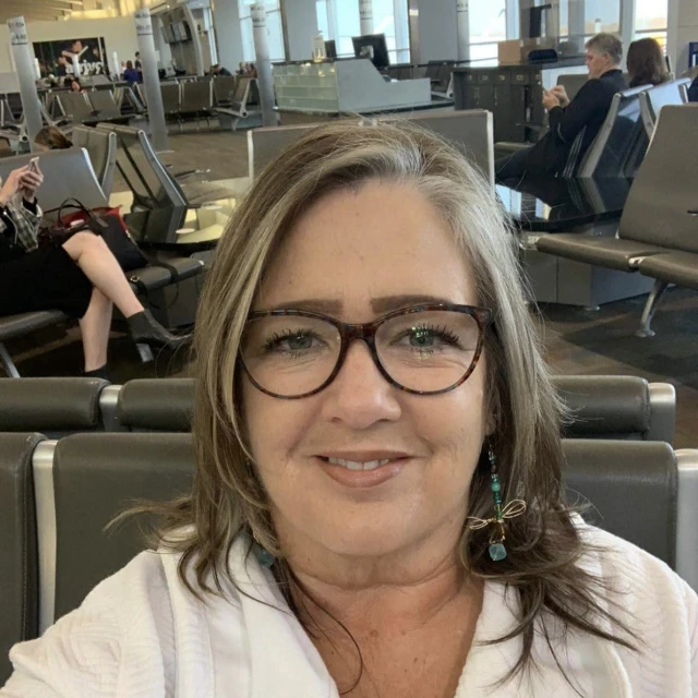 Advisor - Samantha Sparks