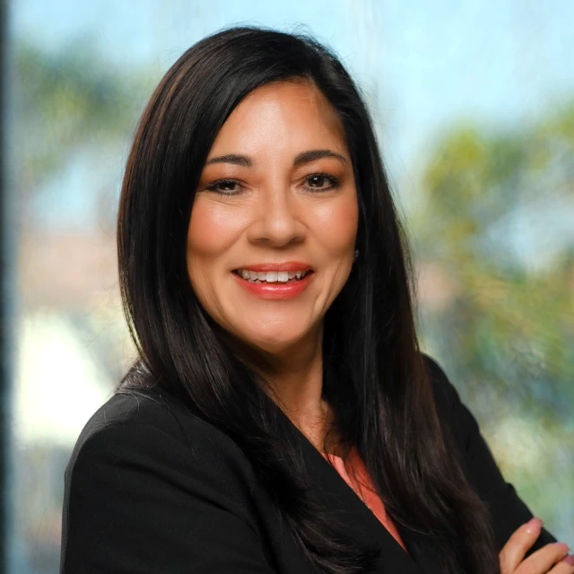 Advisor - Lena Applegate