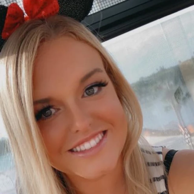 Advisor - Destinie Gibson