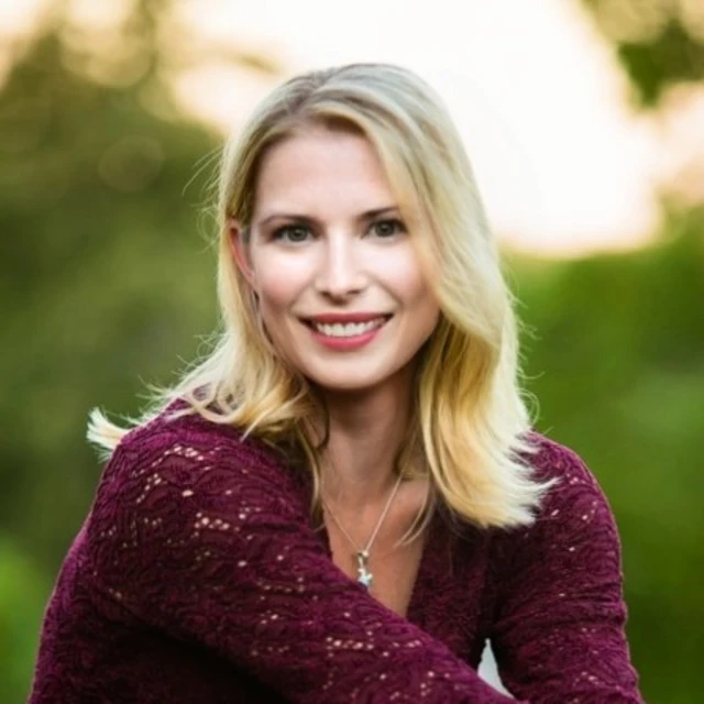 Advisor - Shelli Bookler