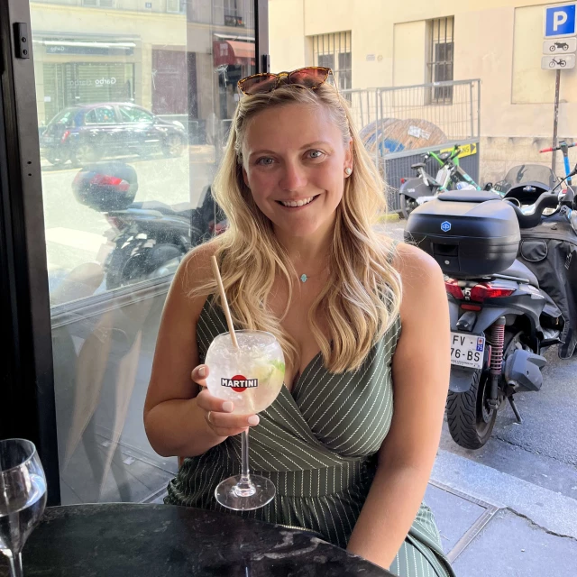 Advisor - Hillary Lundberg