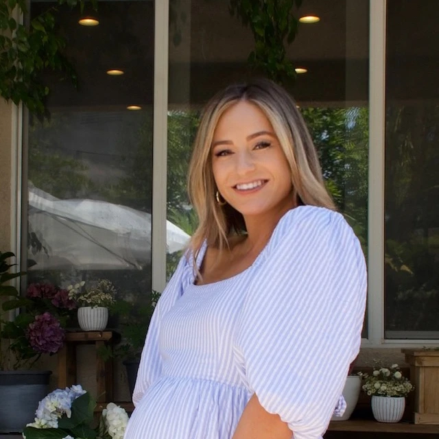 Advisor - Alexandra Vasquez