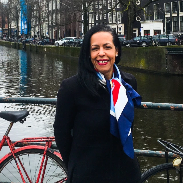 Advisor - Elle Ramos