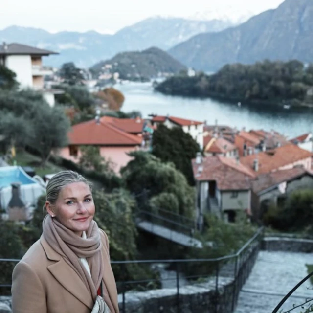 Advisor - Anna Mumford