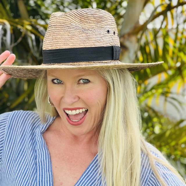 Advisor - Allison Molinski