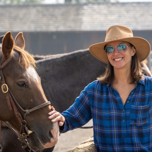 Advisor - Kendra Connolly