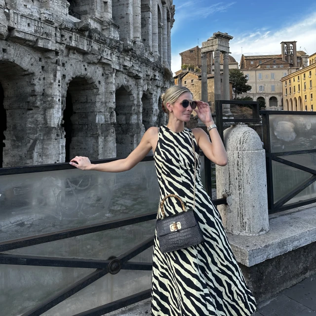 Advisor - Chloe O’Neil