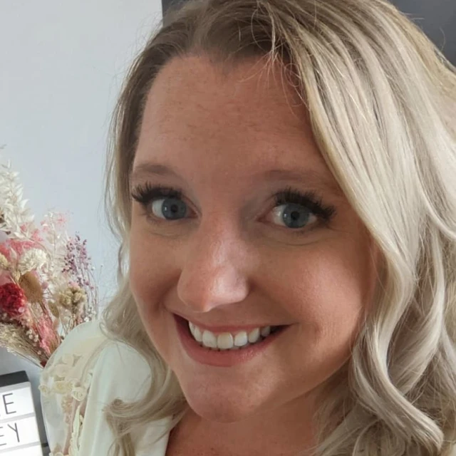 Advisor - Lyndsey Perez