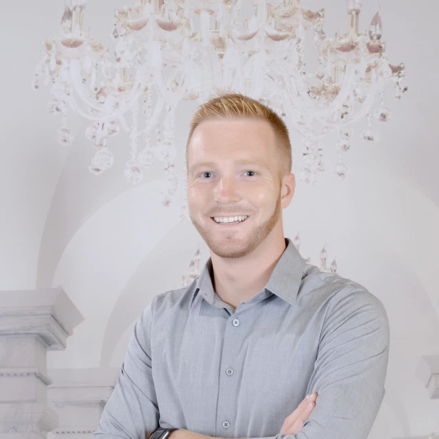 Advisor - Glen Teeter