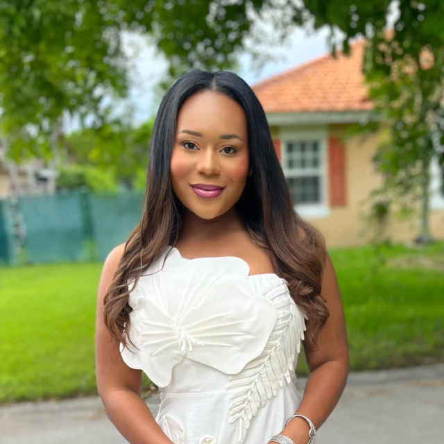 Advisor - Rochelle Davis