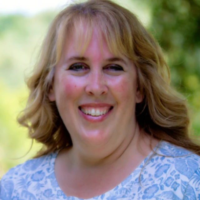 Advisor - Lisa Coombs