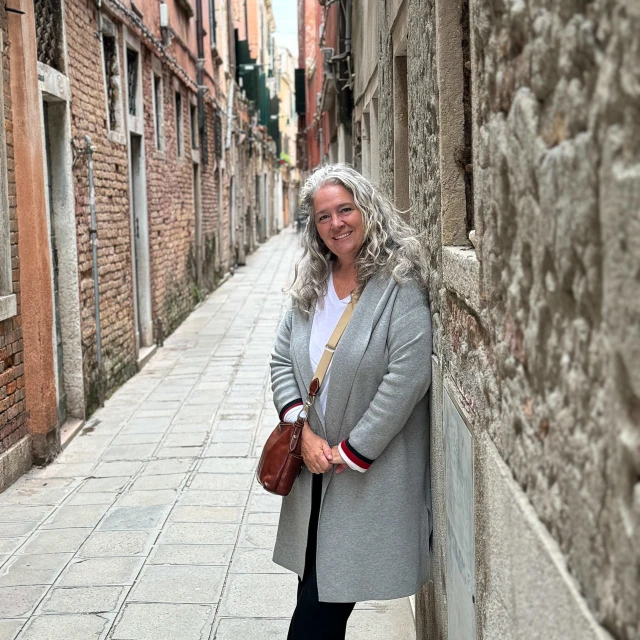 Advisor - Holly Shankleton
