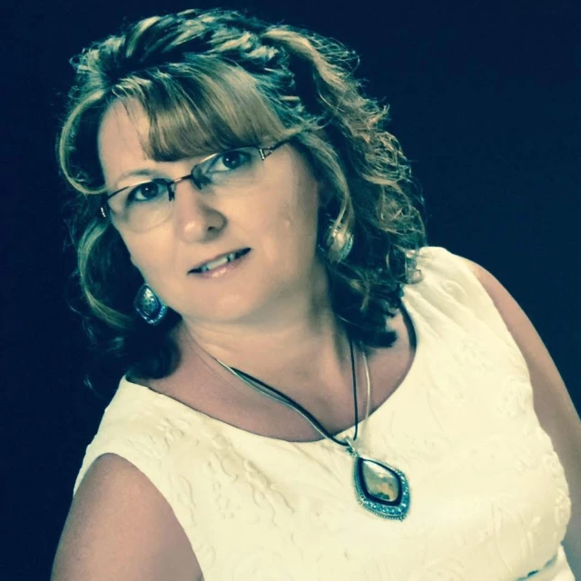 Advisor - Angela Hulen