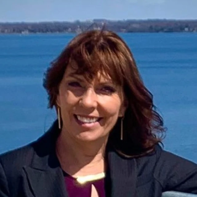 Advisor - Shelley Iverson