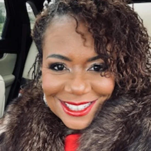 Advisor - Elaina Holsey