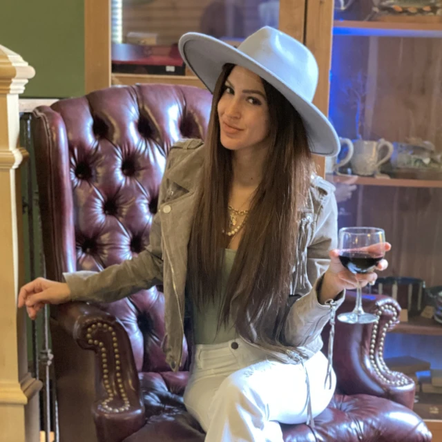 Advisor - Maria Papadopoulos