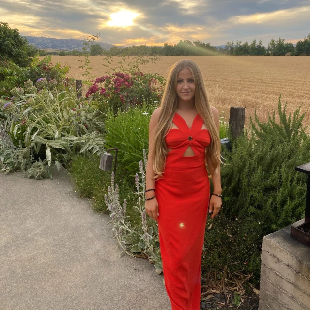 Advisor - Katherine Hopper