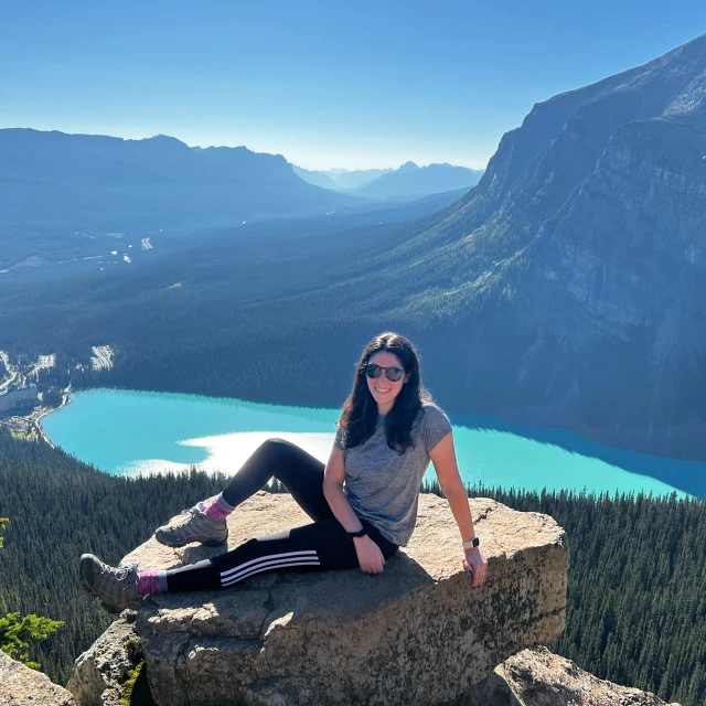 Advisor - Arielle Roberts