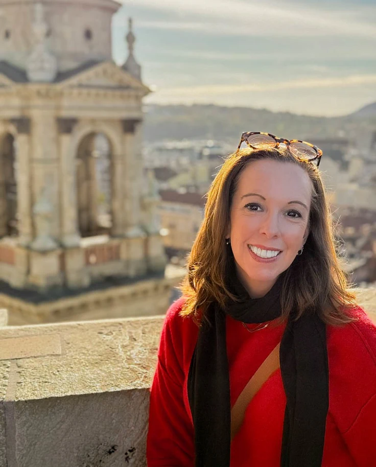 Budapest: Your Guide to Must-See Sights and Savory Bites! curated by Sarah Brooks
