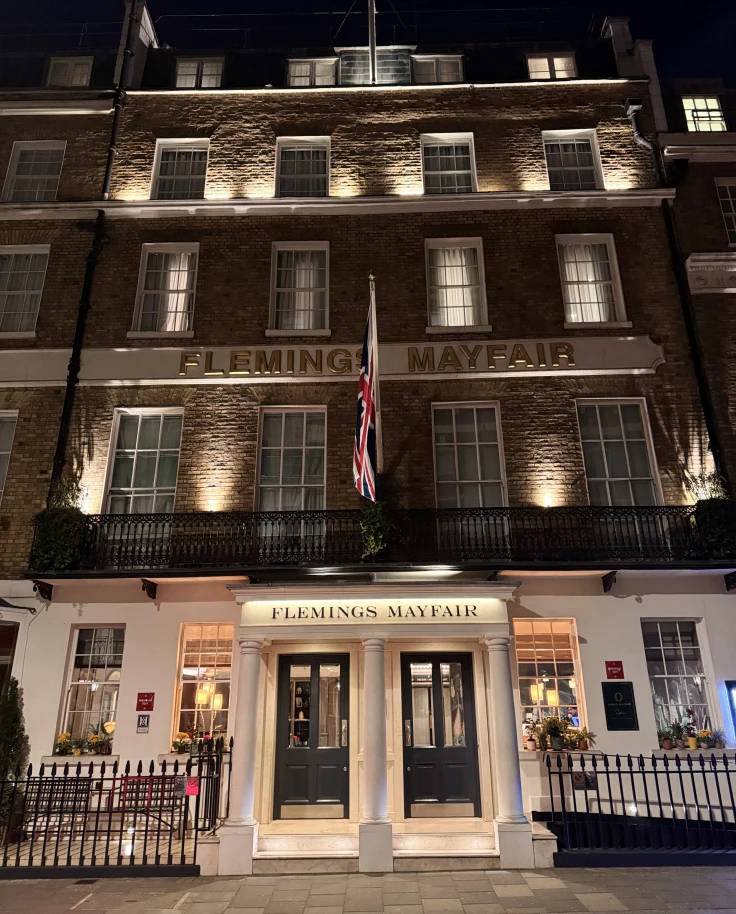 A Chic Stay in the Flemings Mayfair in London curated by Amanda Hooper