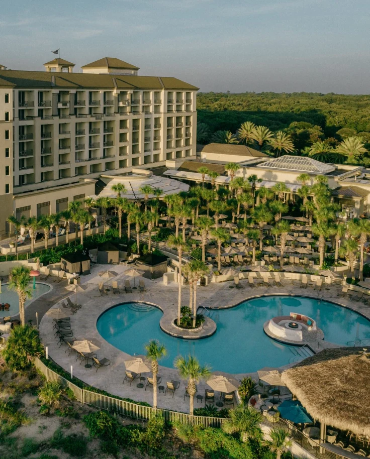 Hotel Spotlight: Beach Stay at the Ritz Amelia Island curated by Carleigh Brown