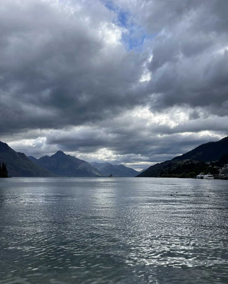 A Scenic Escape to New Zealand: Nature, Wine & Adrenaline curated by Thomas Bourne