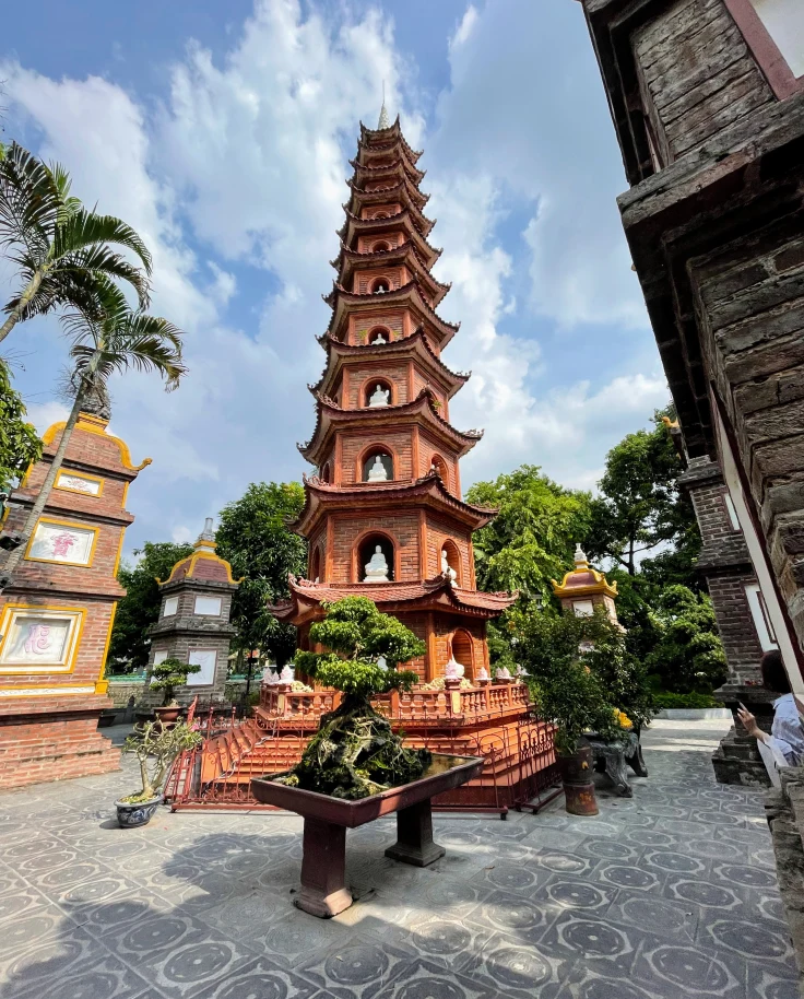 3 Days in Hanoi, Vietnam curated by Bethany Bitler