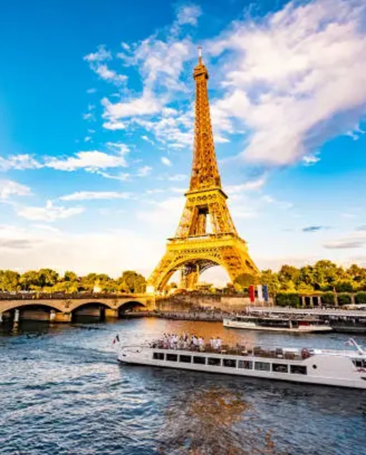 A Winter Wonderland Escape in Paris curated by Mikenson Dorcinvil
