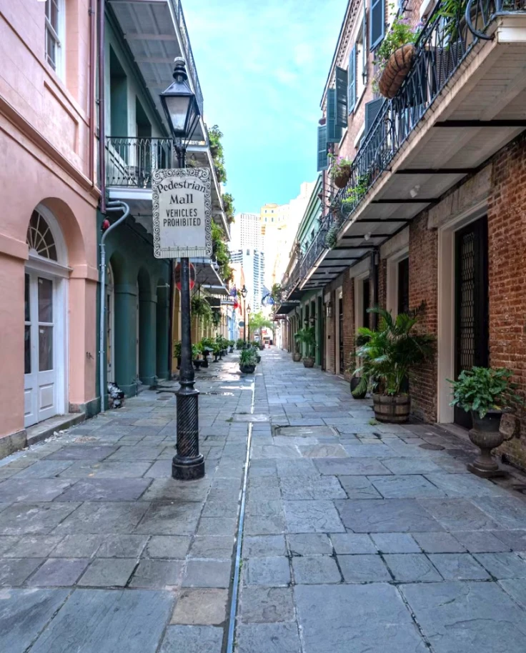 24 Unforgettable Hours in New Orleans: Best Things to Do, Eat & Explore curated by Tweed Steadman