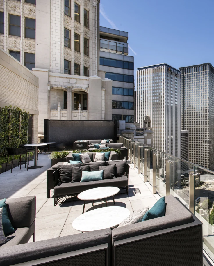 Rooftop Bar Chicago River View