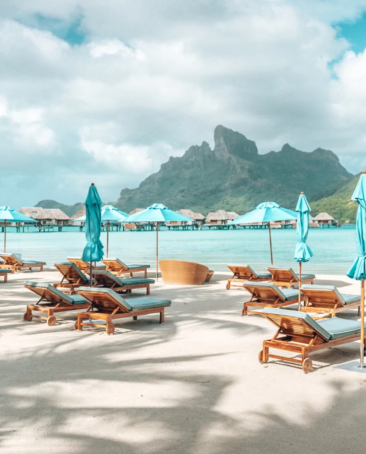 Voyager Guru Four Seasons Bora Bora
