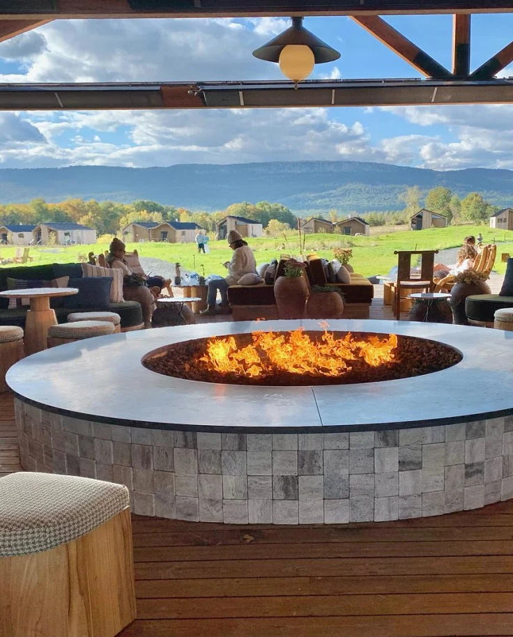 open fire place lounge sitting