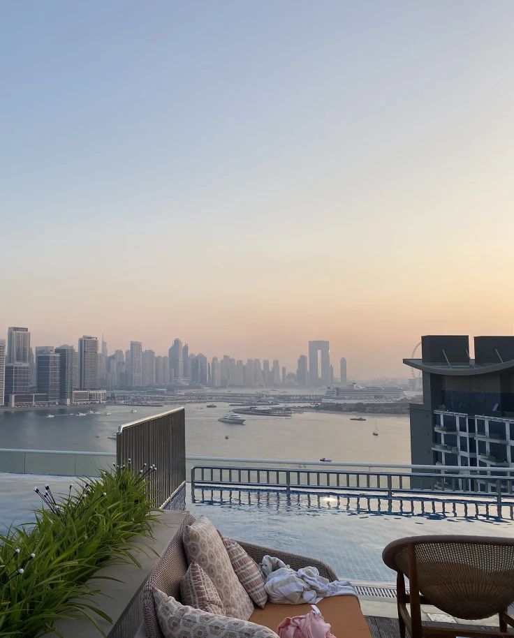 A view of the city during the early evening.