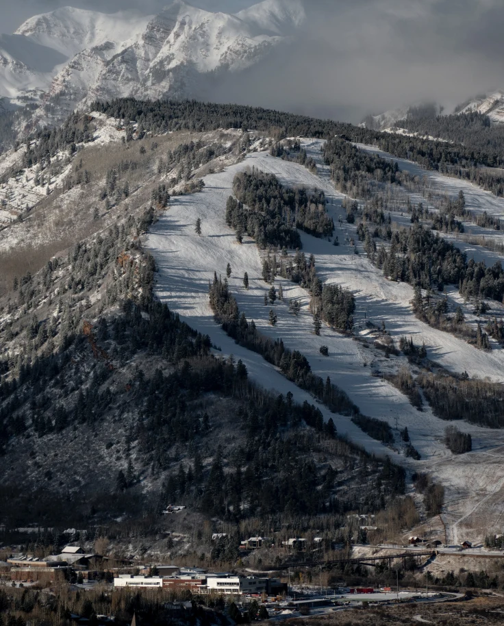 ski mountain during daytime
