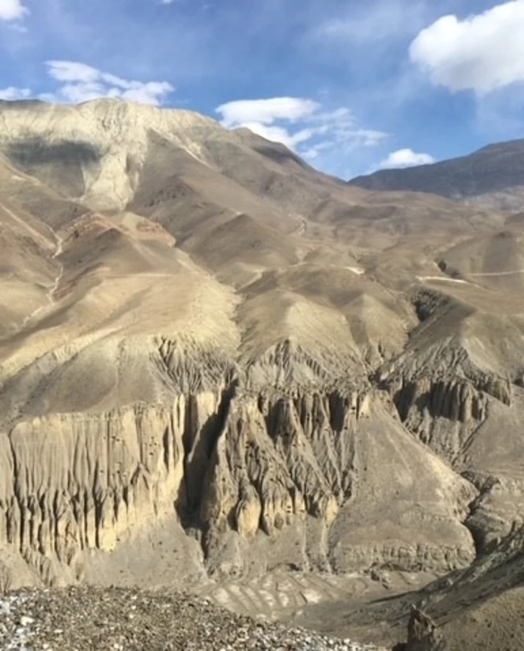 Dry mountains with caves.