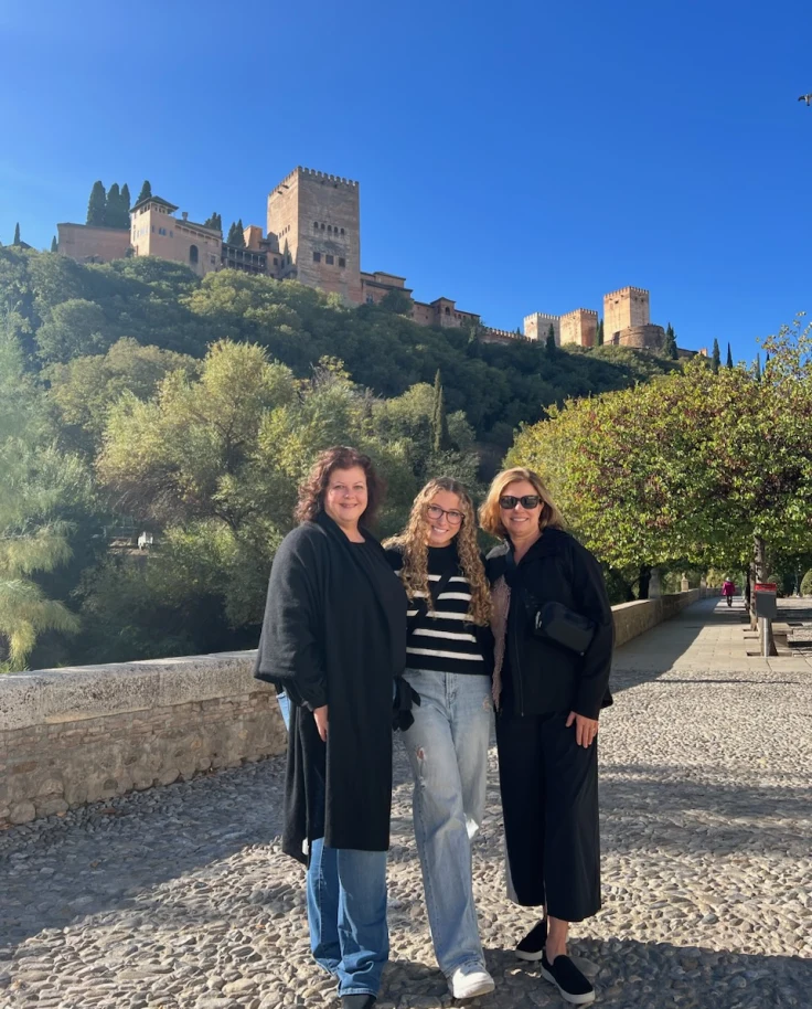 guide picture with her friends in Spain