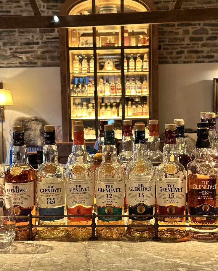 Learn how to taste whisky The Glenlivet Experience way.