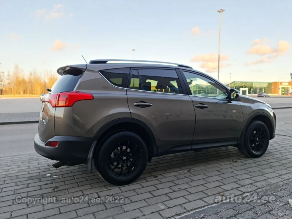 Toyota Rav4 2.2 130kW