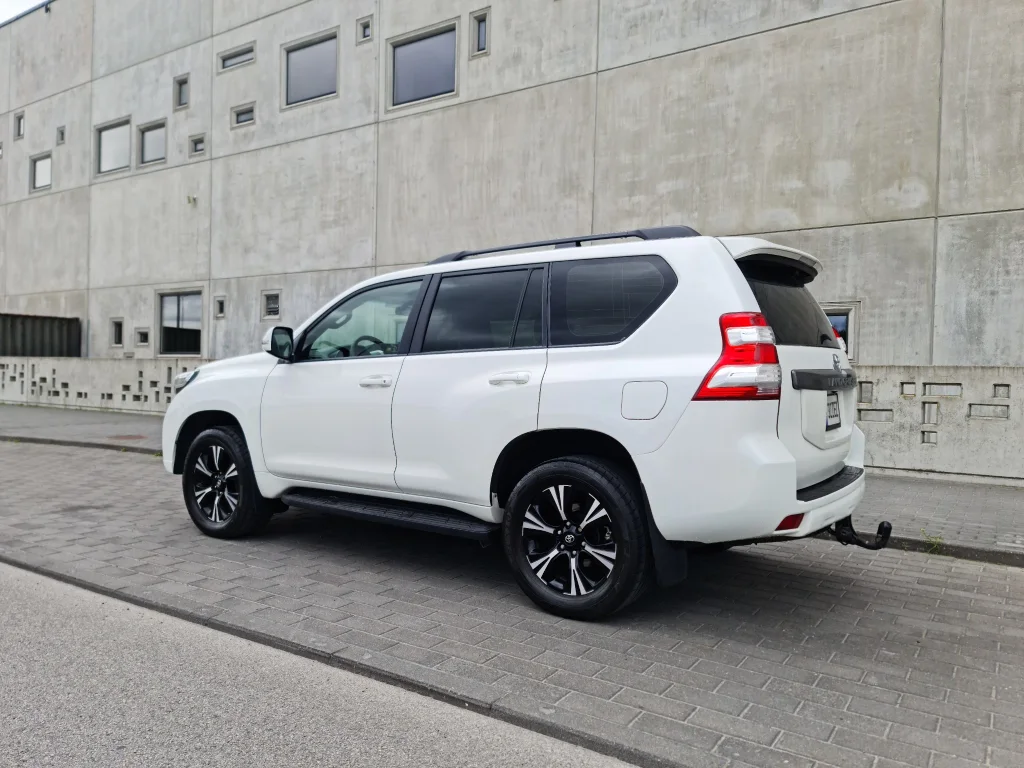 Toyota Land cruiser 3.0 140kW