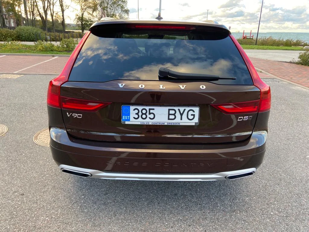 Volvo V90 cross country 2.0 173kW