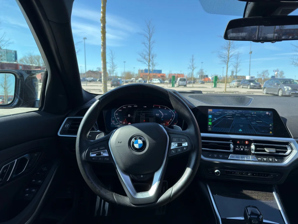 BMW 330 2.0 190kW