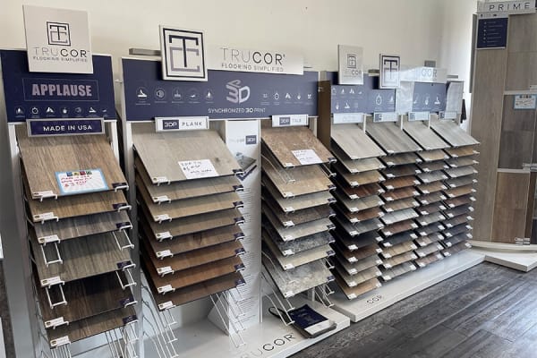 Highly rated flooring shop serving the Sarasota, FL area