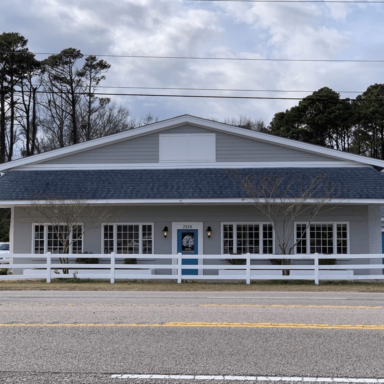 Flooring design professionals in the Outer Banks area - Beach House Flooring and Tile Co.