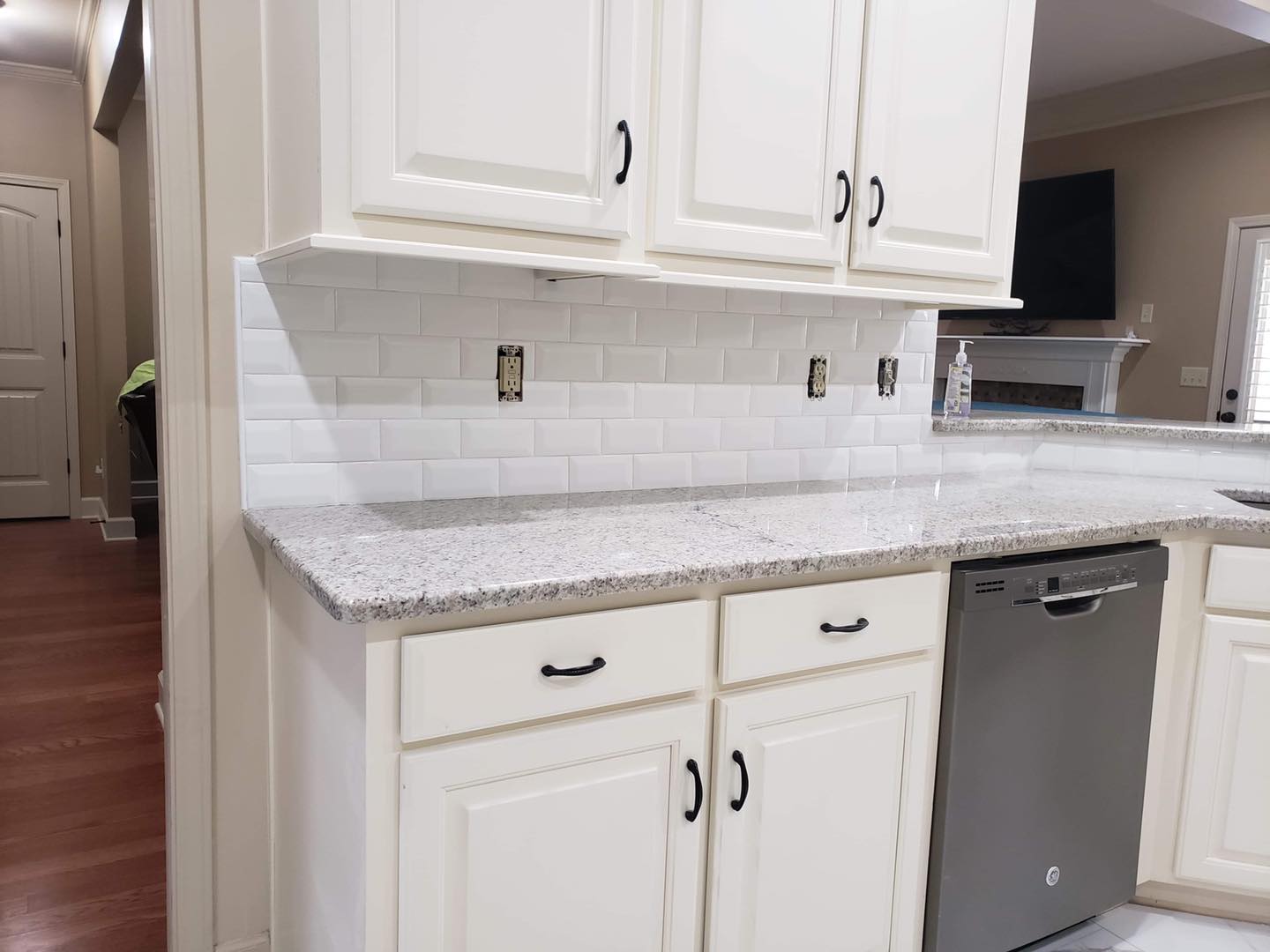 Kitchen remodeling in Vance, AL from Sandoval Flooring LLC