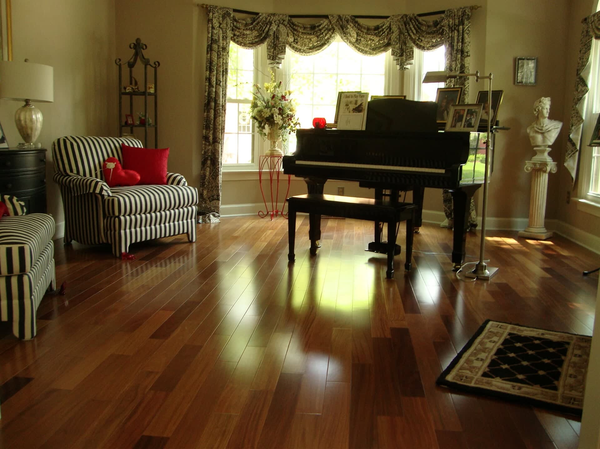 Luxury vinyl plank flooring in Suffolk, VA from Floors Unlimited